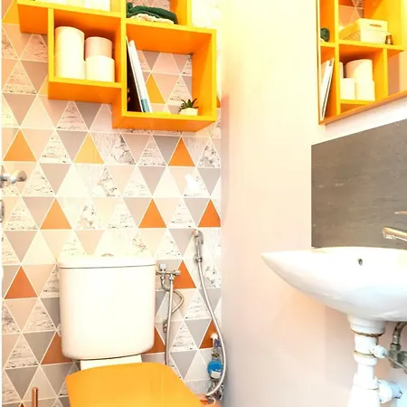 Eifel Househ1 Panzió Párizs