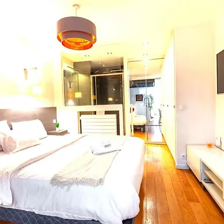 Eifel Househ1 B&B 파리