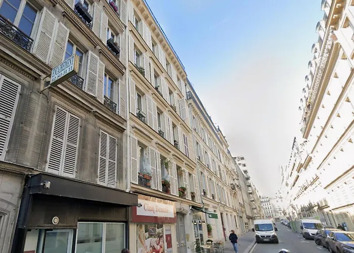 Eifel Househ1 파리